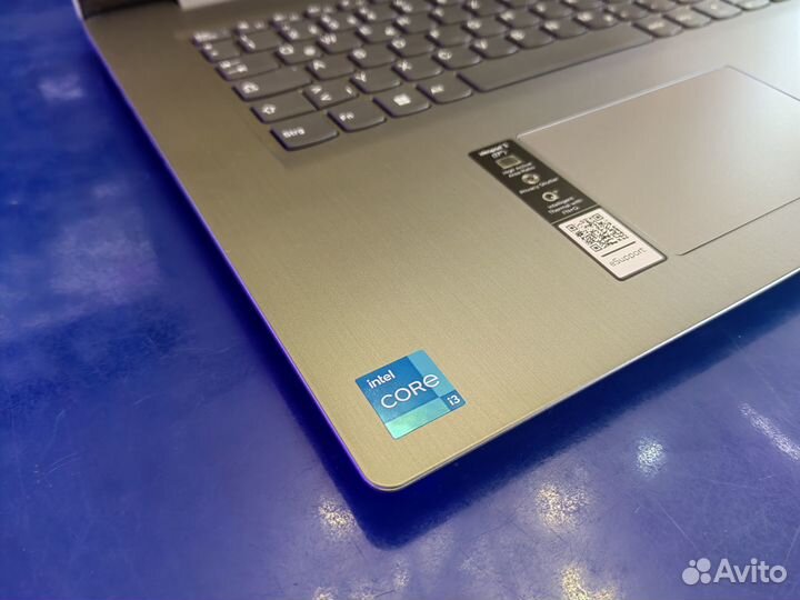 Ноутбук Lenovo 17.3