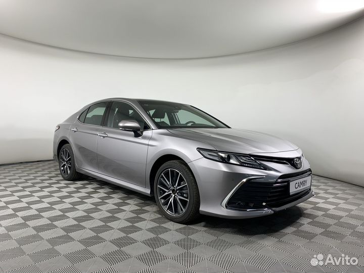 Toyota Camry 2.5 AT, 2022