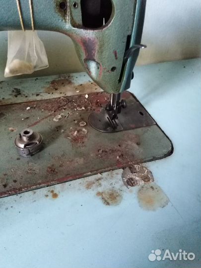 Швейная машина