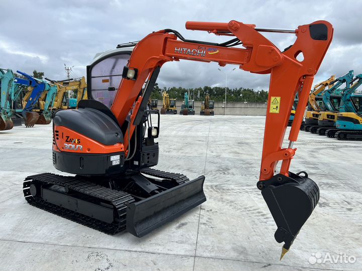 Мини-экскаватор Hitachi ZX30UR, 2016
