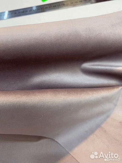 Велюровая ткань (2,4м * 0,4м) темно-розовая