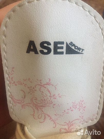 Коньки детские