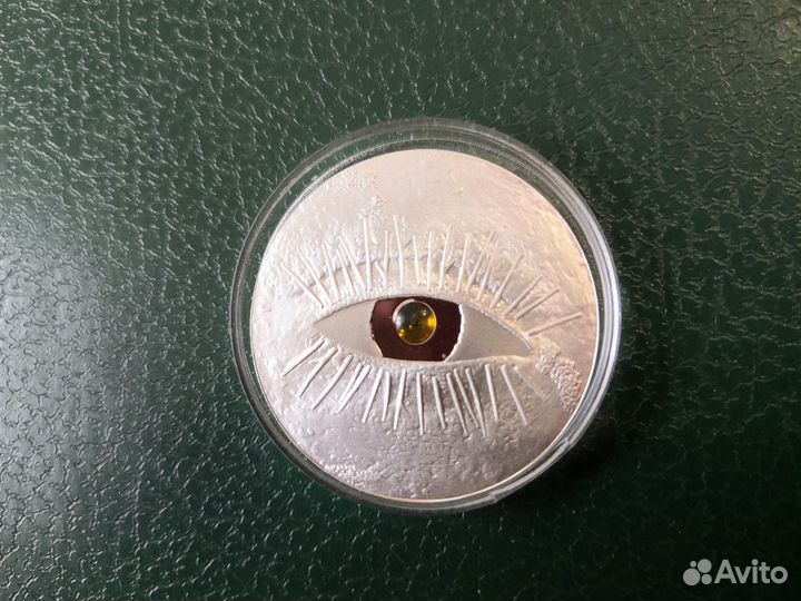 Латвия. 1 лат. Янтарная монета.Серебро 925