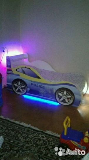 Детская кровать машина с матрасом