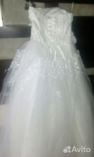 Свадебное платье