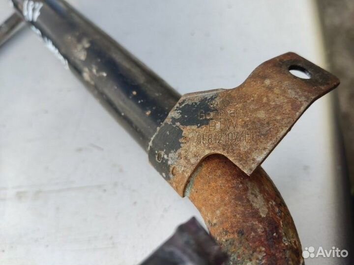 Трубка охлаждения двс Volkswagen Passat B5 седан