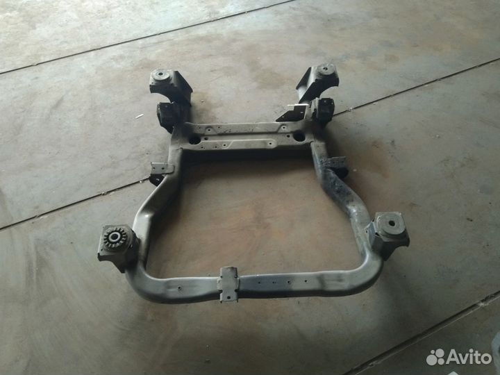 Подрамник VW T5