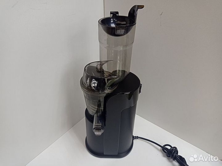 Соковыжималка Kitfort кт-1118