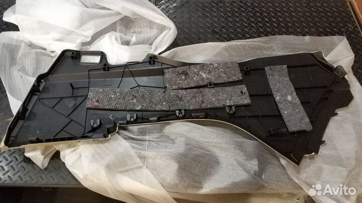 Накладка центральной консоли Range Rover Sport