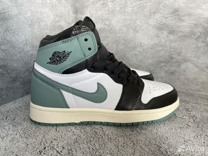 Кроссовки высокие Nike Air Jordan