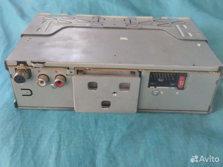 Автомагнитолла JVC