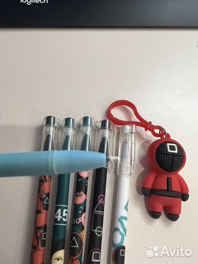 Набор ручек + брелок 