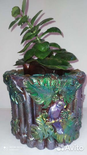 Кашпо для цветов