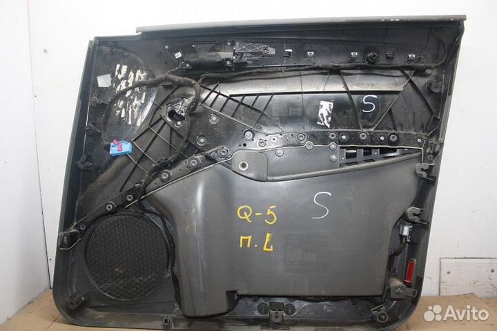Обшивка двери передней левой audi Q5 2008