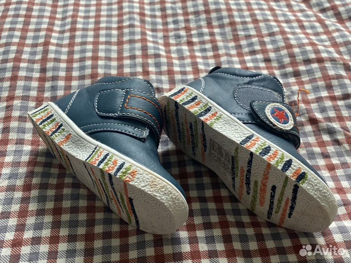 Ботинки р.22