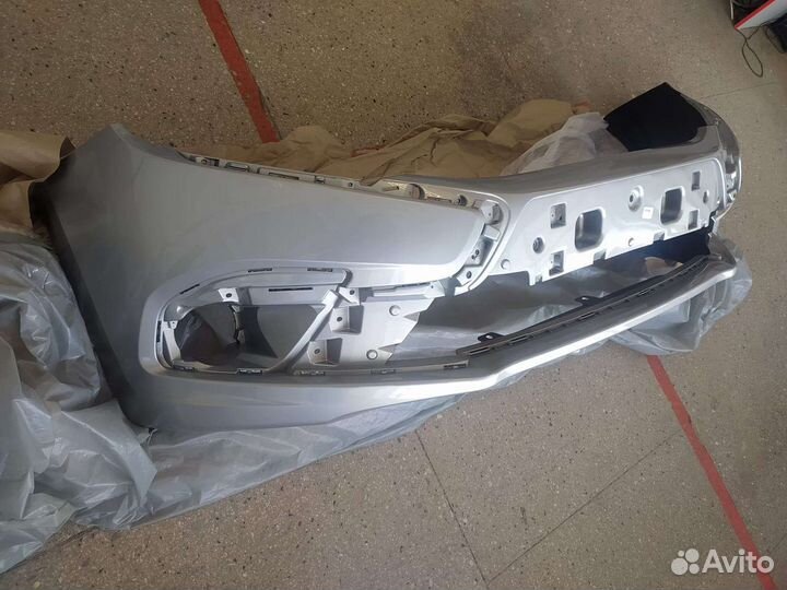 Бампер гранта fl крашеный