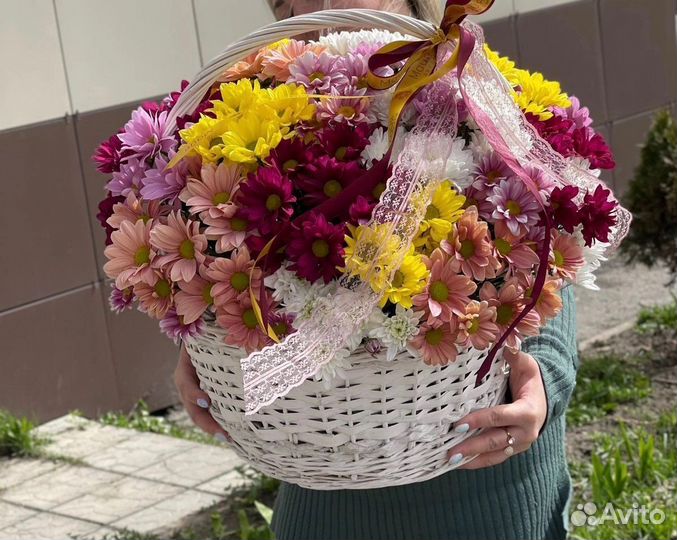 Корзина цветов с доставкой