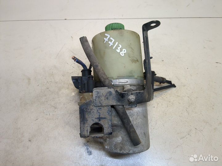 Насос усилителя руля Volkswagen Polo, 2010