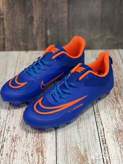 Бутсы Nike футбольные на подростка