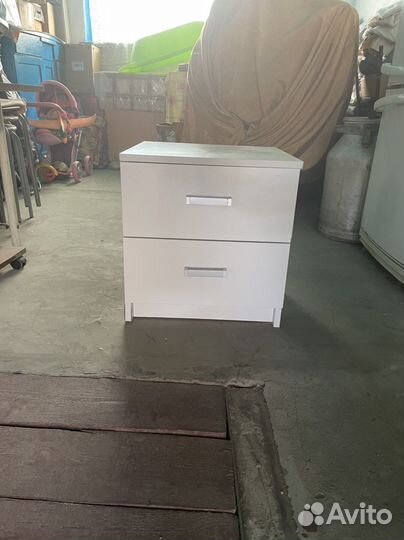 Тумба прикроватная