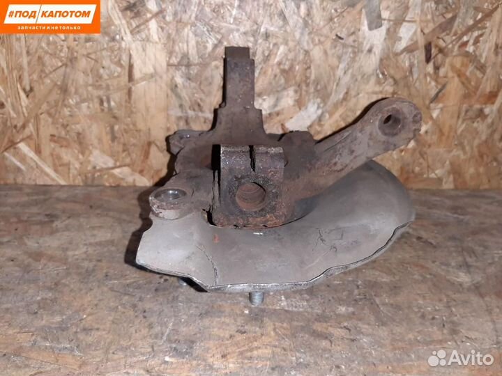 Кулак передний правый Mitsubishi Lancer 10