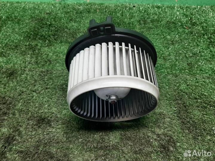 Моторчик печки Chevrolet Captiva 2008