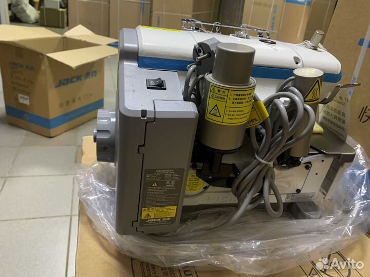 Автомат оверлок Jack JK-C3-4-M03/333