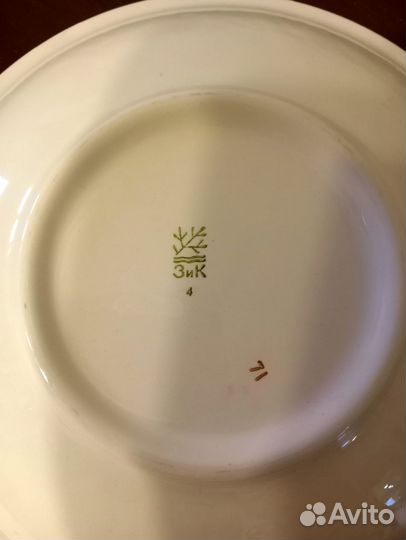 Тарелка- блюдо Бабочка на листике