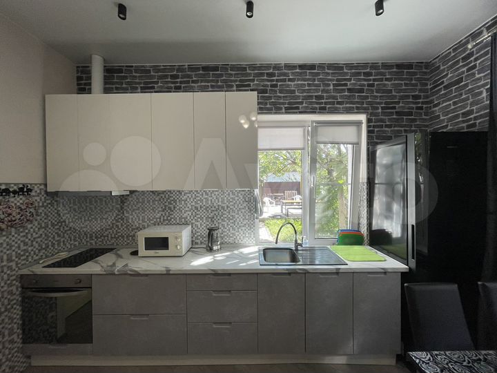 Дом 65 м² на участке 5 сот.