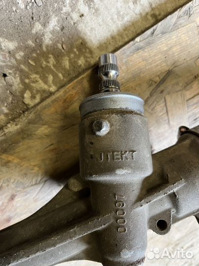 Рулевая рейка toyota corolla 150