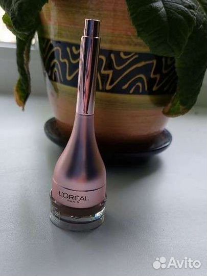 Помадка для бровей