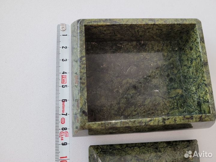 Шкатулка из змеевика