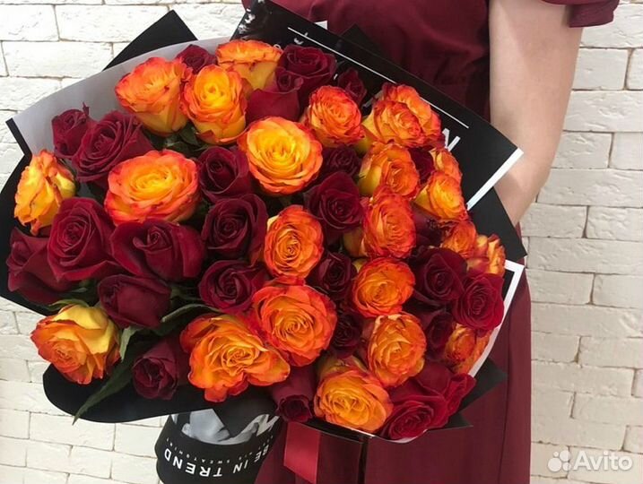 51 красно-оранжевая роза 40 см (Эквадор)