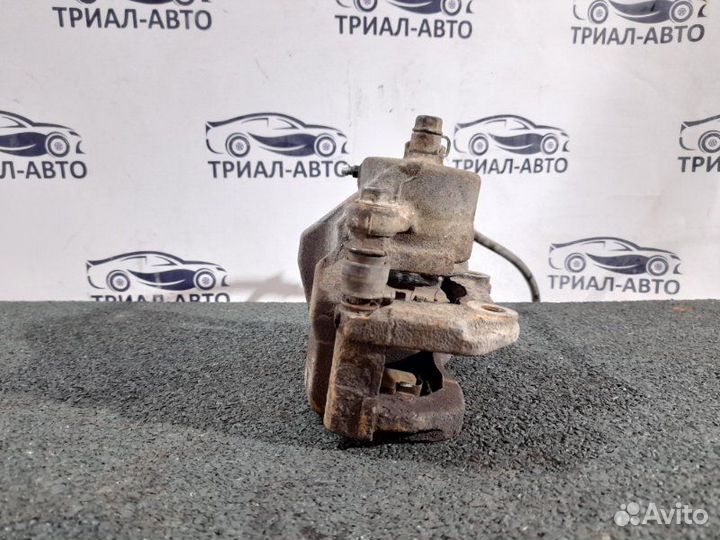 Суппорт Suzuki Grand Vitara 2 JT передний правый