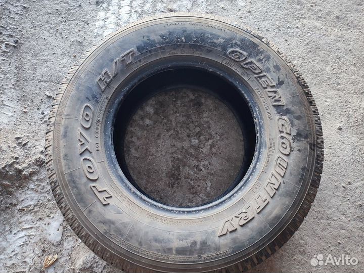 Toyo Open Country H/T 235/75 R15