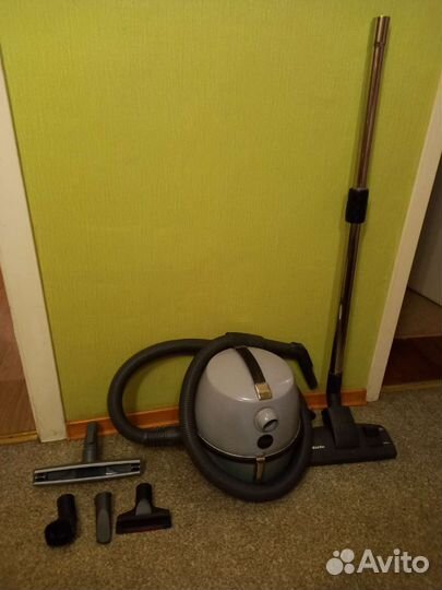 Пылесос Вихрь