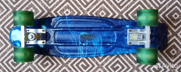 Пениборд со светящимися колёсиками