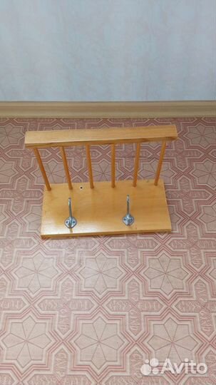 Вешалка в прихожую