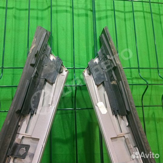 Накладка стойки передняя левая Mercedes-Benz Clk