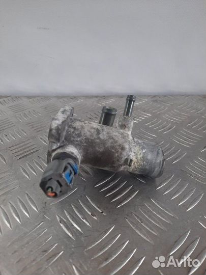 Фланец (тройник) системы охлаждения Suzuki Ignis 2