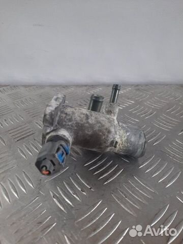 Фланец (тройник) системы охлаждения Suzuki Ignis 2