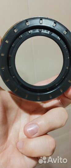 Сальник Хвостовика Chrysler / Dodge / Mercedes