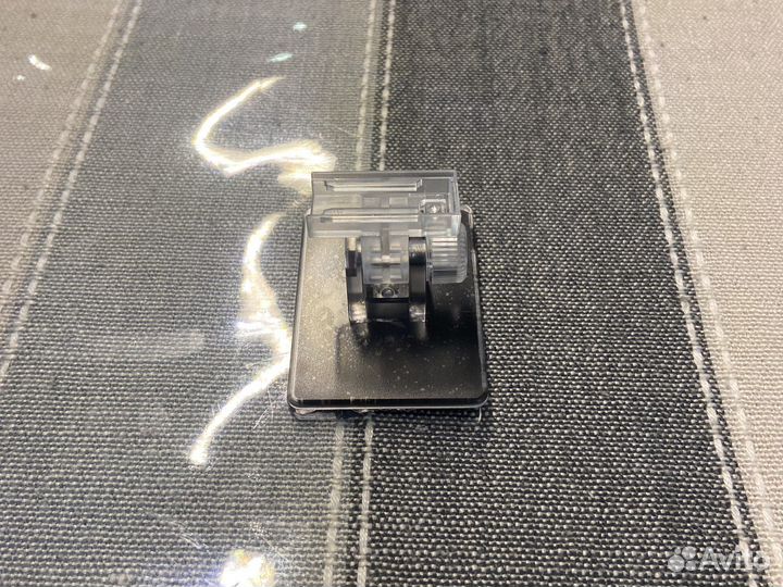 Кронштейн для видеоредактора к корейскому авто