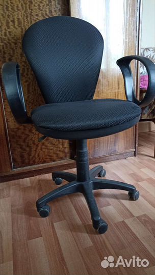 Компьютерное кресло