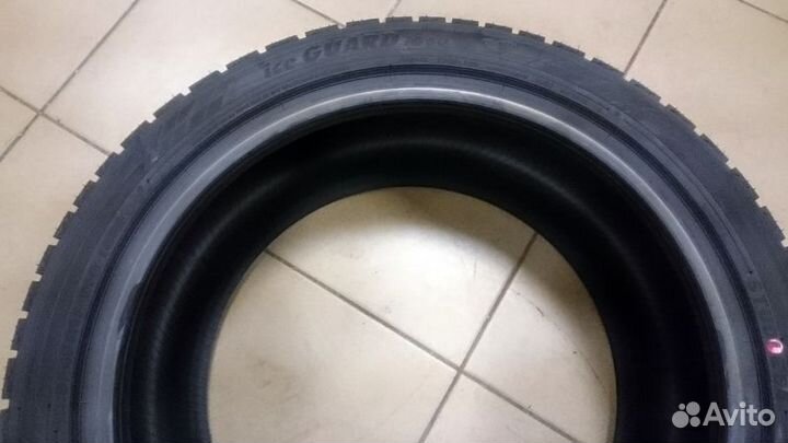 Yokohama Ice Guard IG60 255/40 R18 99Q