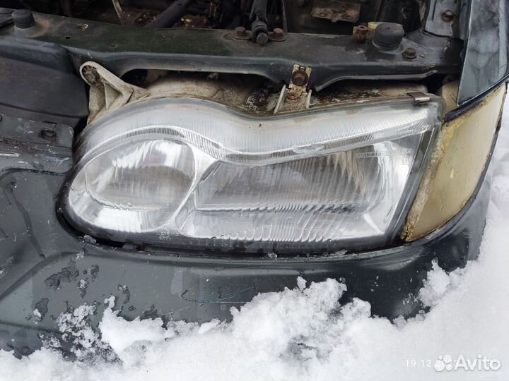 Фара Hyundai sonata III