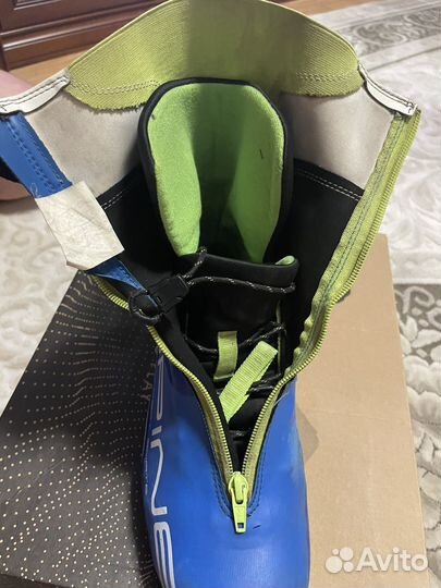 Лыжные ботинки коньковые spine