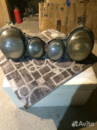 Разбор Запчасти на mercedes 210