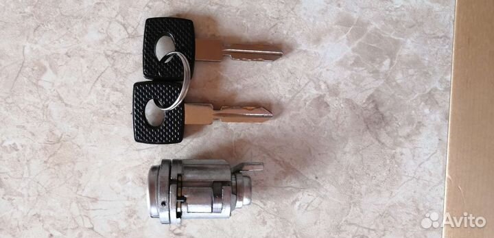 Личинка замка зажигания mercedes