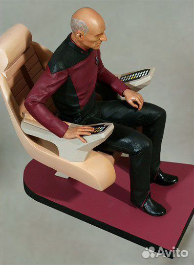 Фигурка Star Trek Captain Picard